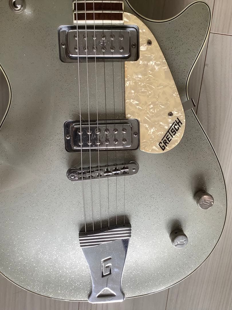 GRETSCH （替え弦・アンプコード付き）グレッチ　エレキギター