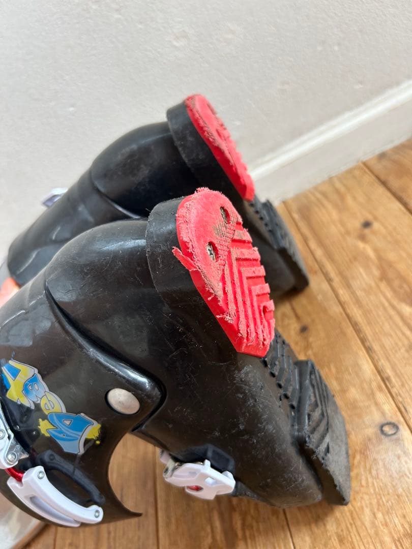 スキーセット 黒/ピンク &ブーツ