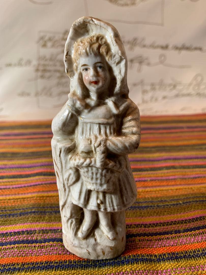 フランス製　アンティーク　ビクトリア調ペアの人形でディテールが細かく魅力的！