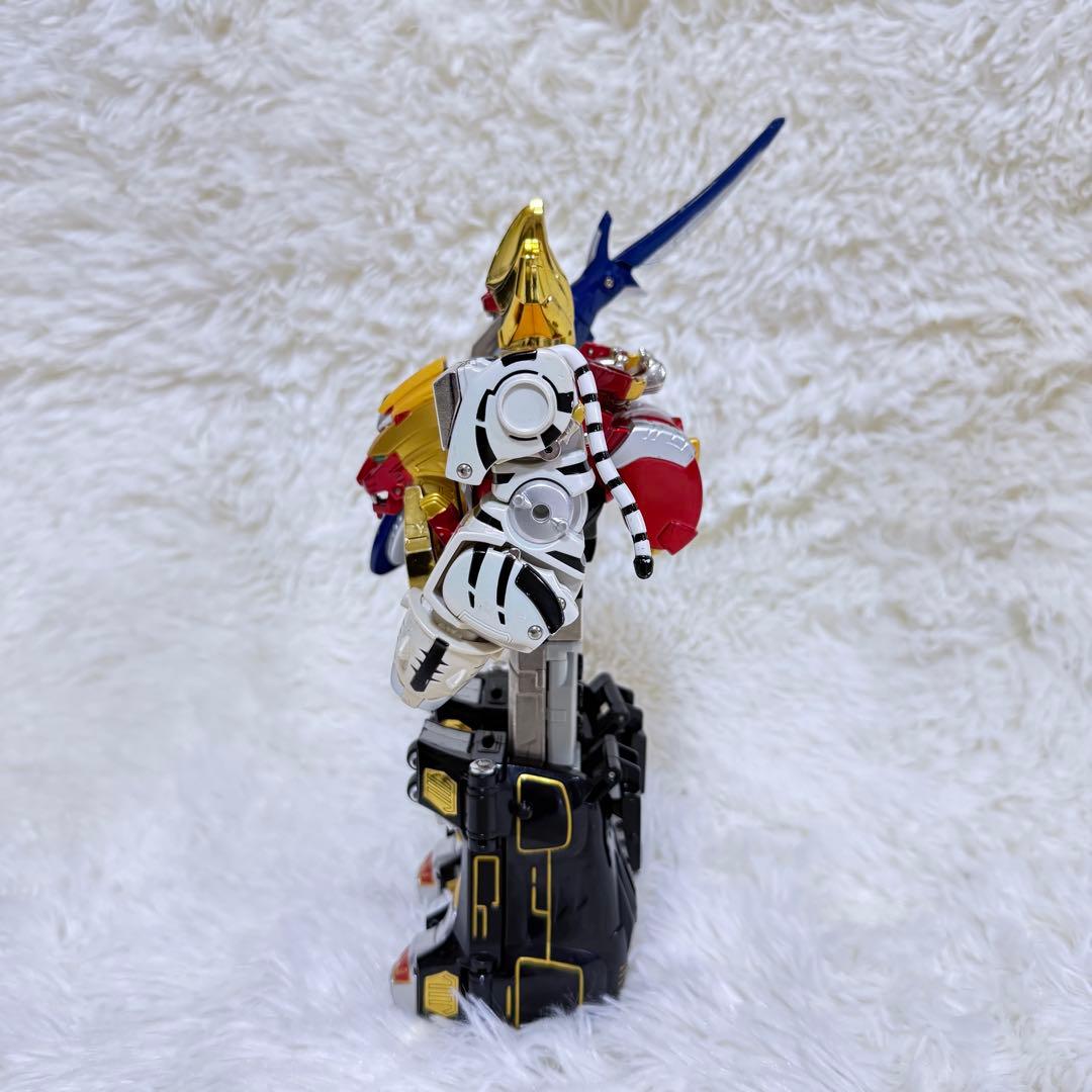 【台座付】百獣戦隊ガオレンジャー DX超合金 GD-21 百獣合体 ガオキング