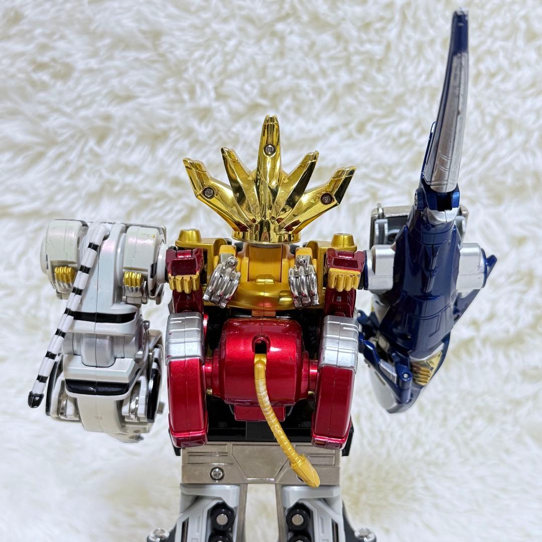【台座付】百獣戦隊ガオレンジャー DX超合金 GD-21 百獣合体 ガオキング