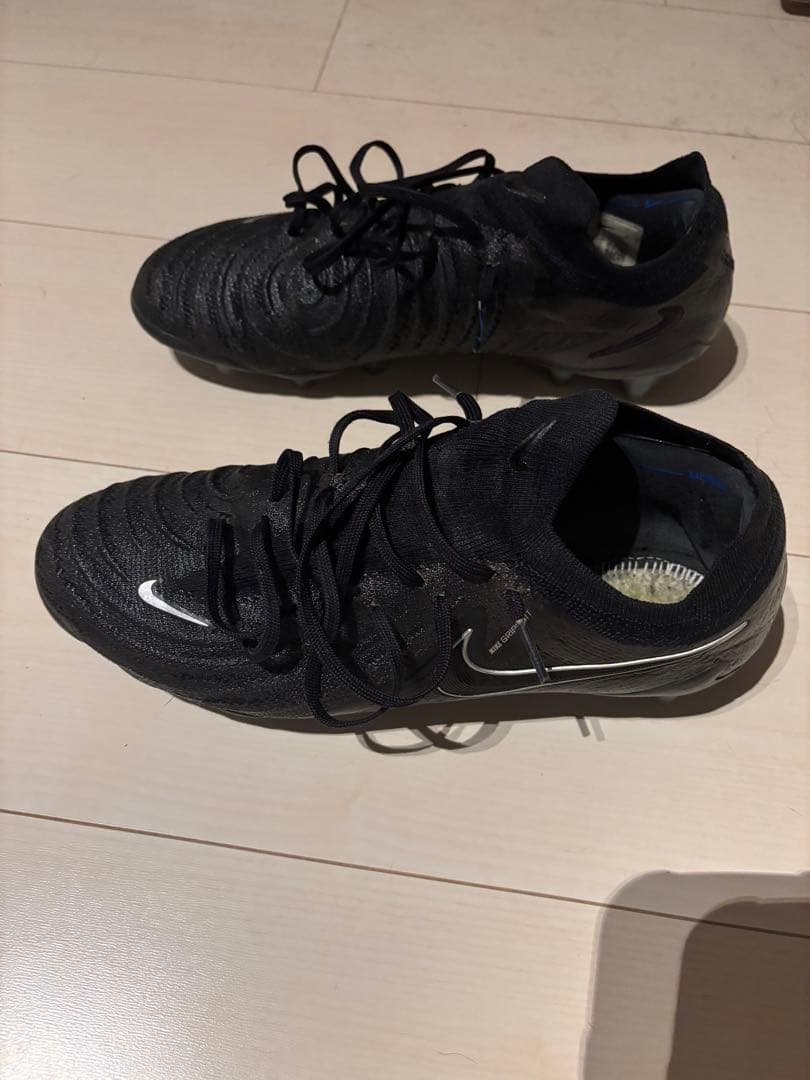 Nike ブラック サッカーシューズ スパイク　ファントム　25
