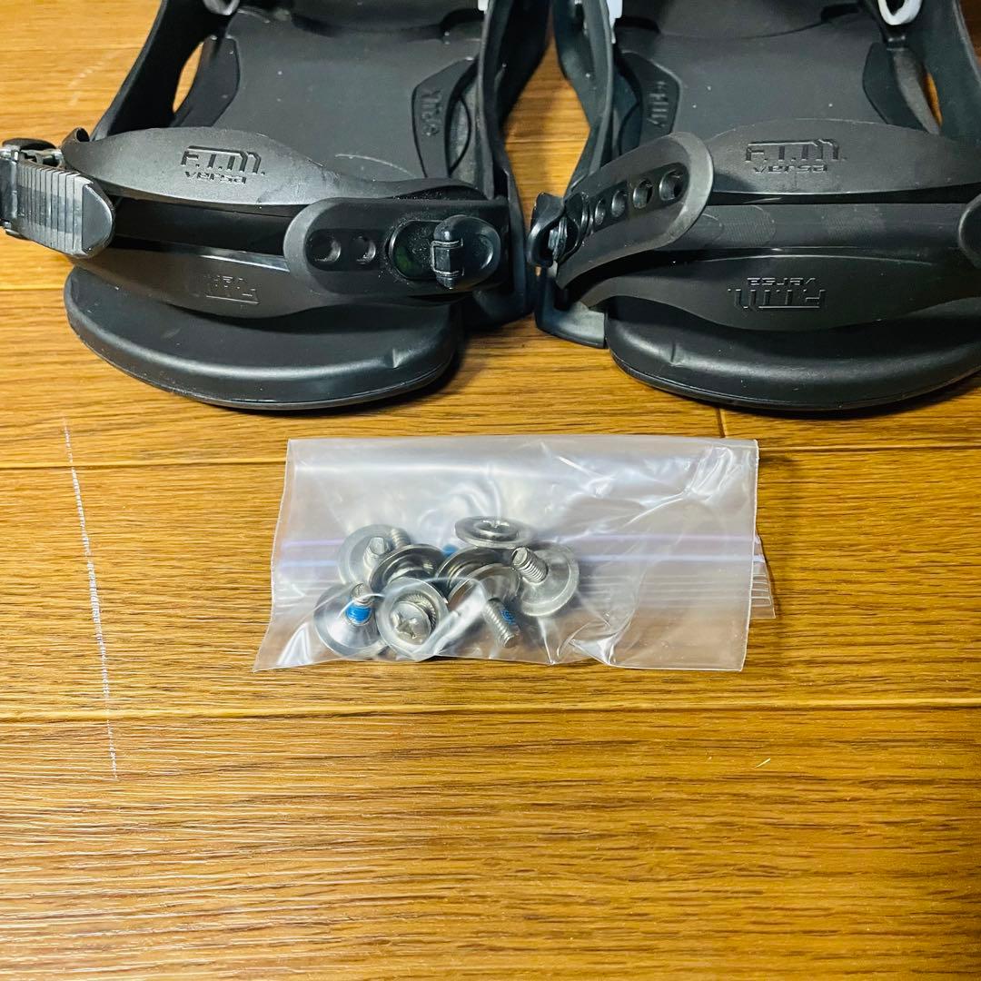 超美品 23-24 モデル FLUX PR スノーボードビンディング M 白／黒