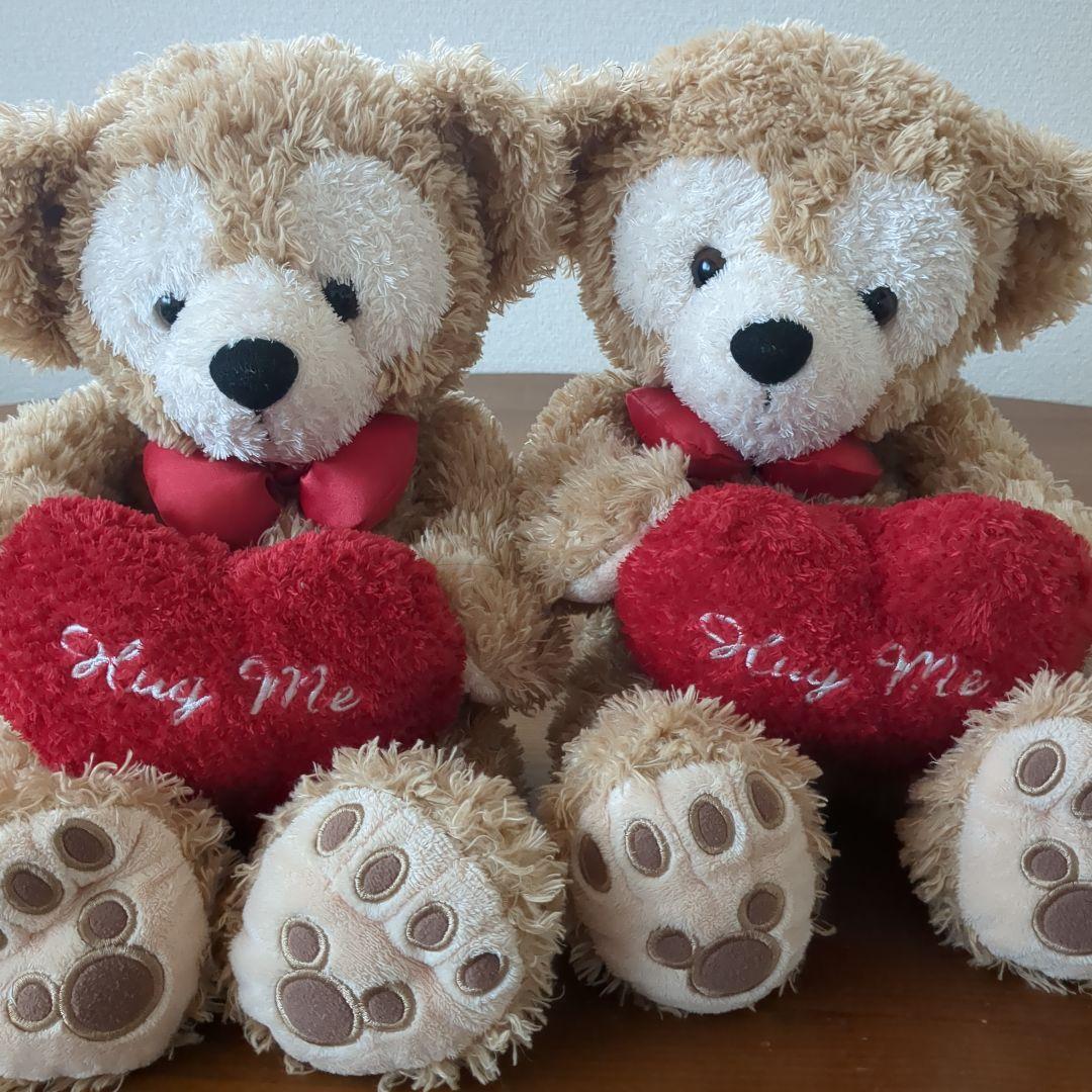 希少　白タグ　ハグミーディズニーベア2個　ハート型クッション付き