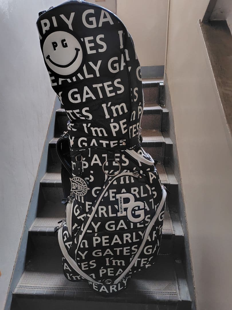 美品！PEARLY　GATES キャディバッグ ブラック/ホワイト