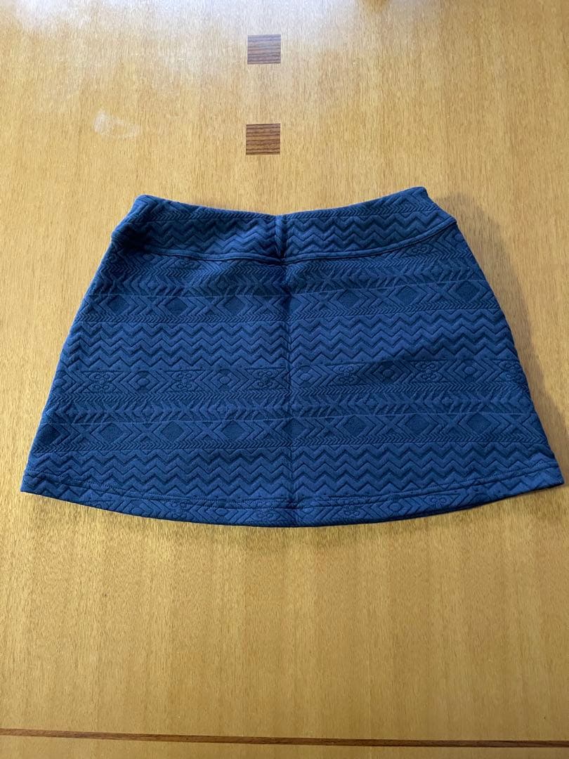 バボラ　パーカーとスコートのセット　L