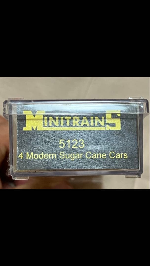 ミニトレインズ　ディーゼル機関車&貨車 セット　ナローゲージ　HOeナロー