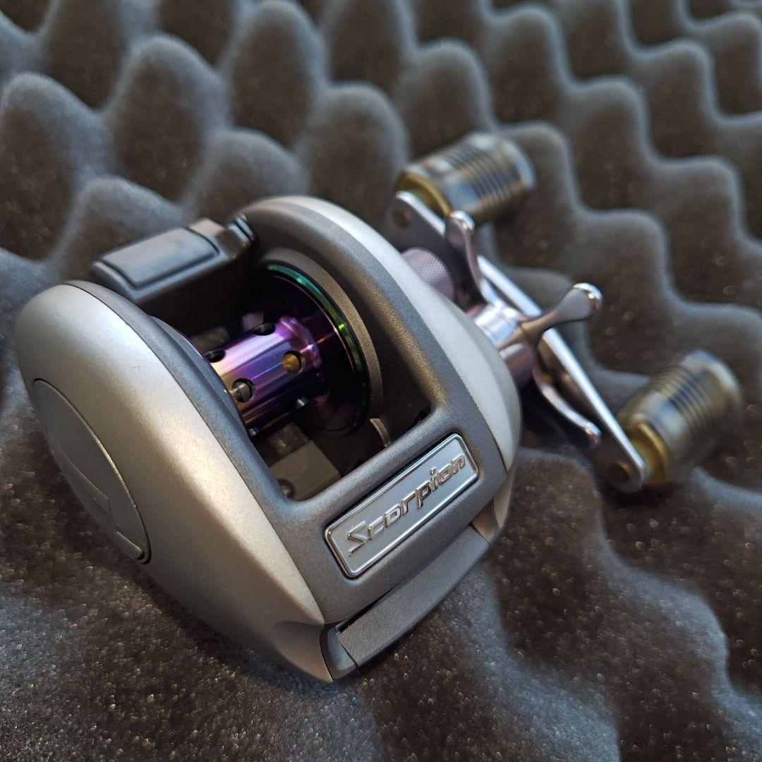 シマノ スコーピオン メタニウムXT 銀メタ 左巻き デッドストック