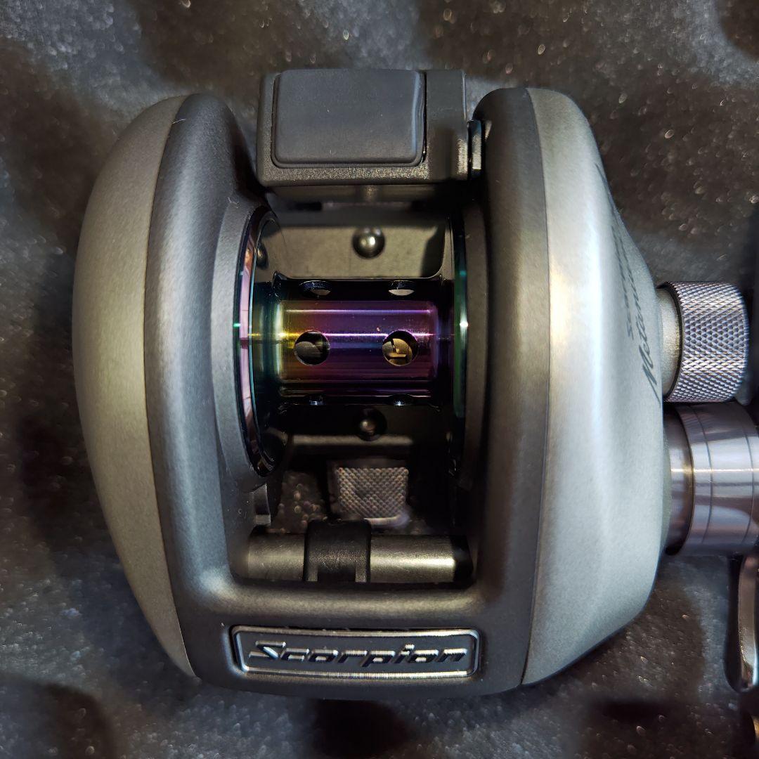 シマノ スコーピオン メタニウムXT 銀メタ 左巻き デッドストック