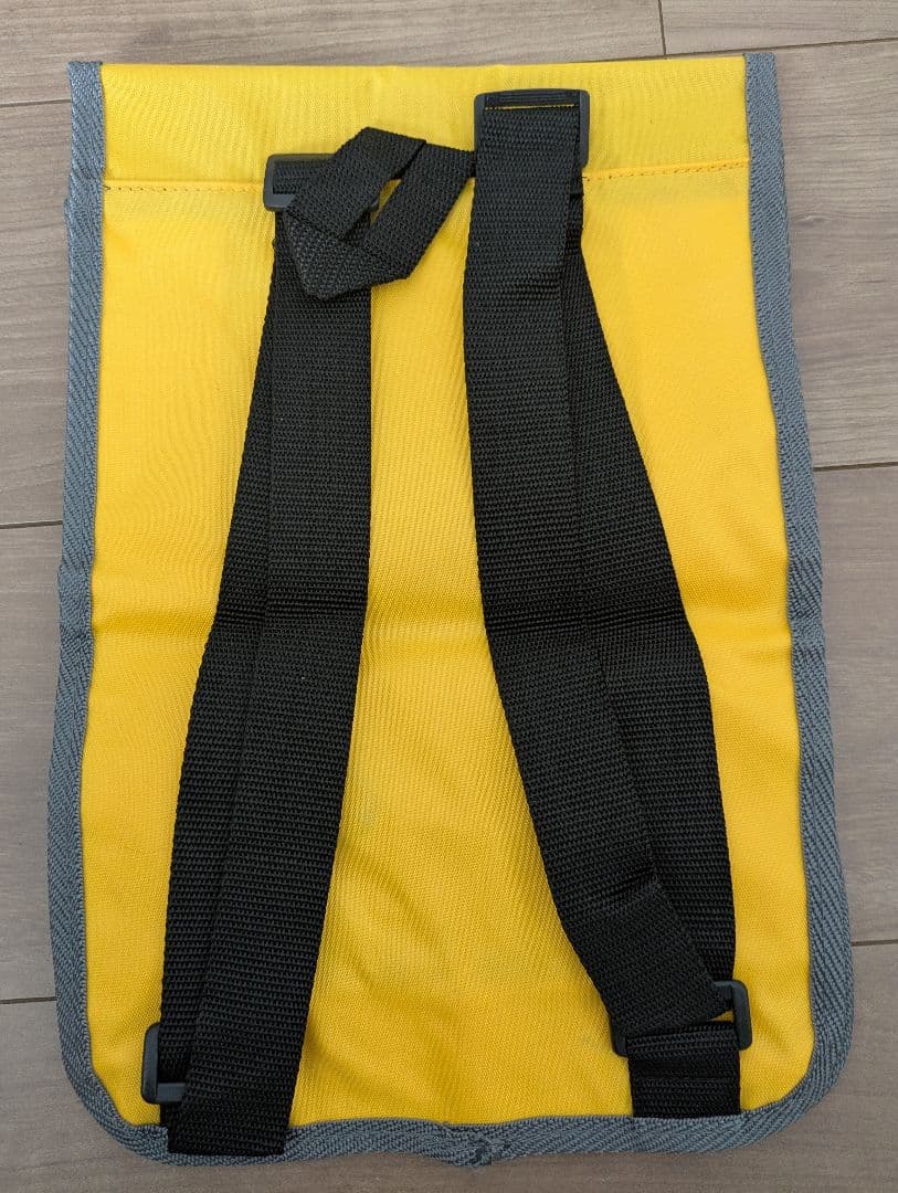 ポケモン　ゲームボーイ型　リュック