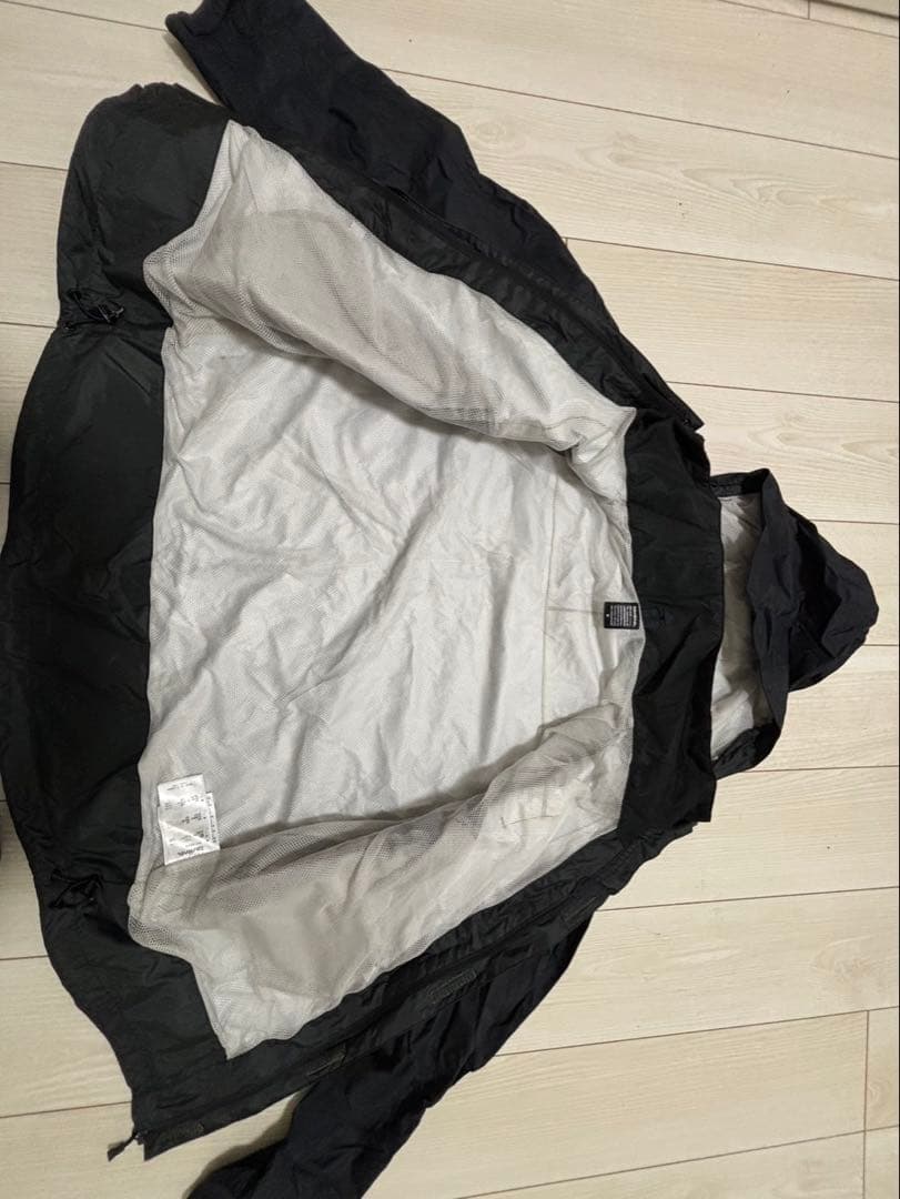 送料無料⭐︎Daiwa 防水レインウェア ブラック