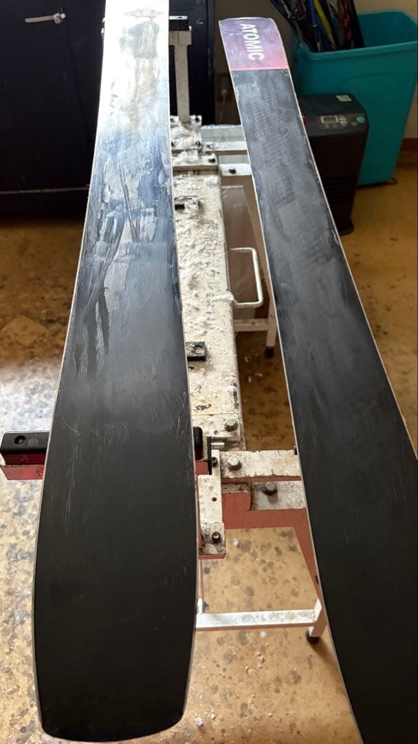 Atomic Backland 107 BCスキー板 女性用