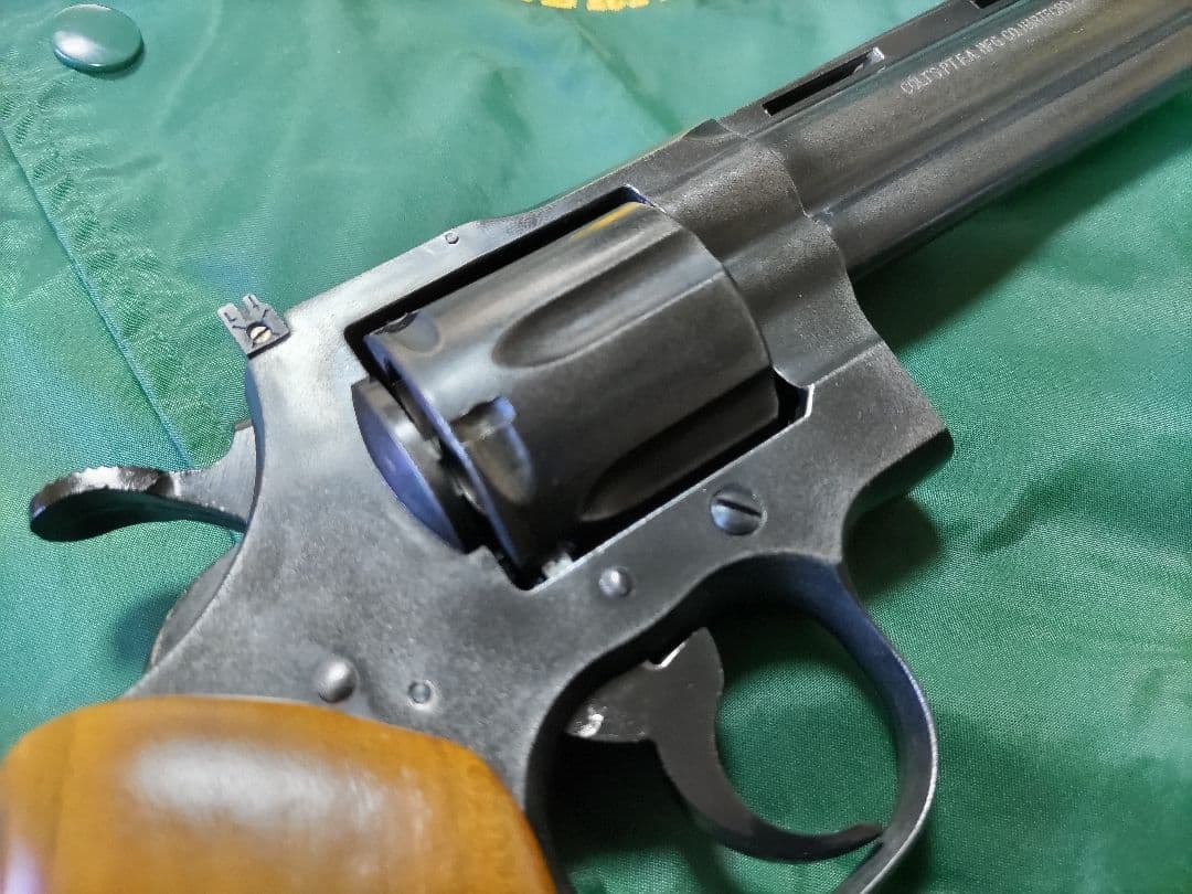 磁石対応・コクサイ コルトパイソン 6インチ HW　木グリ　モデルガン合法