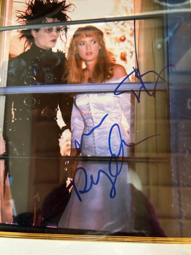 ジョニー・デップ(シーザー・ハンズ)直筆サイン入りフォトオートグラフ