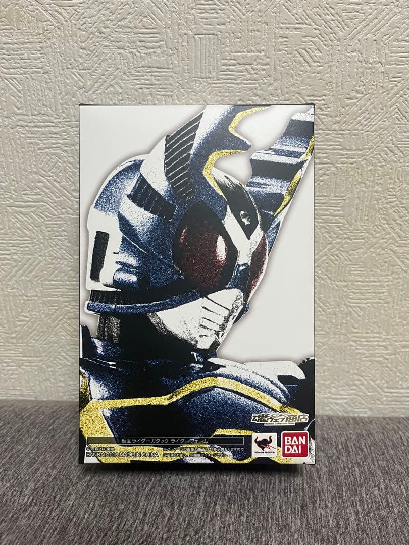 S.H.Figuarts 真骨彫製法 仮面ライダー ガタック