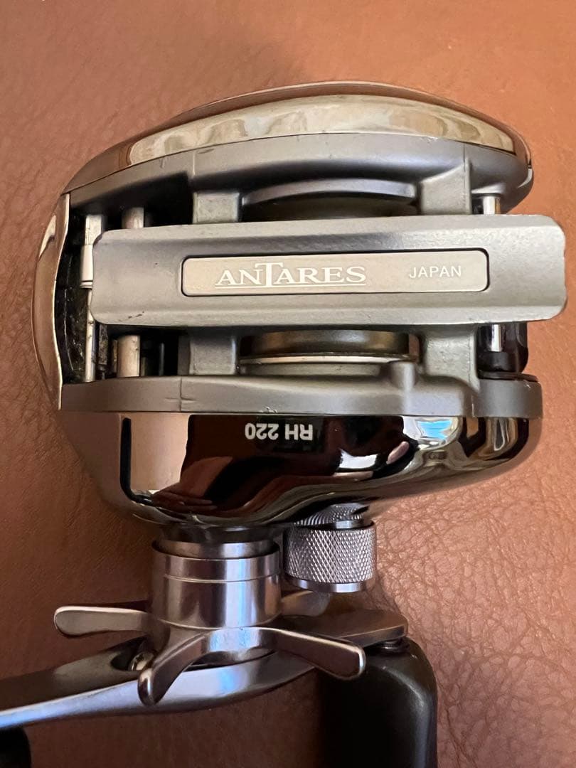 シマノ スコーピオンアンタレス右ハンドル 中古品　RH220