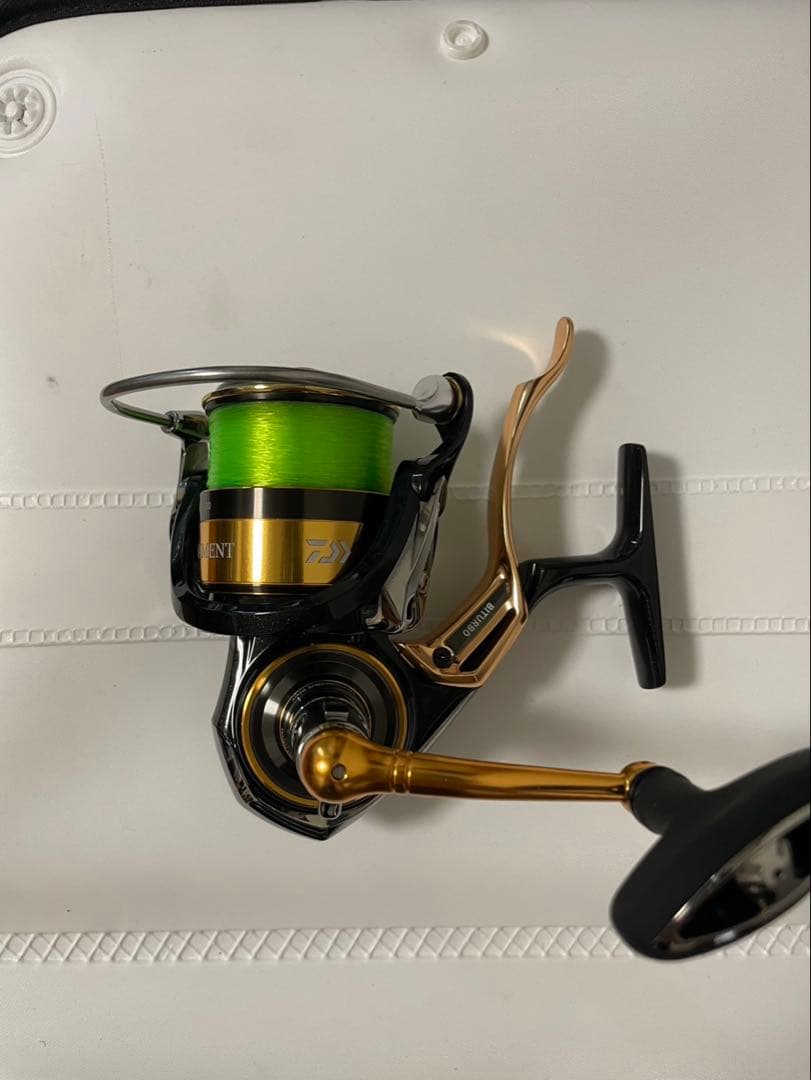 DAIWA TOURNAMENT 3000XH-LB スピニングリール