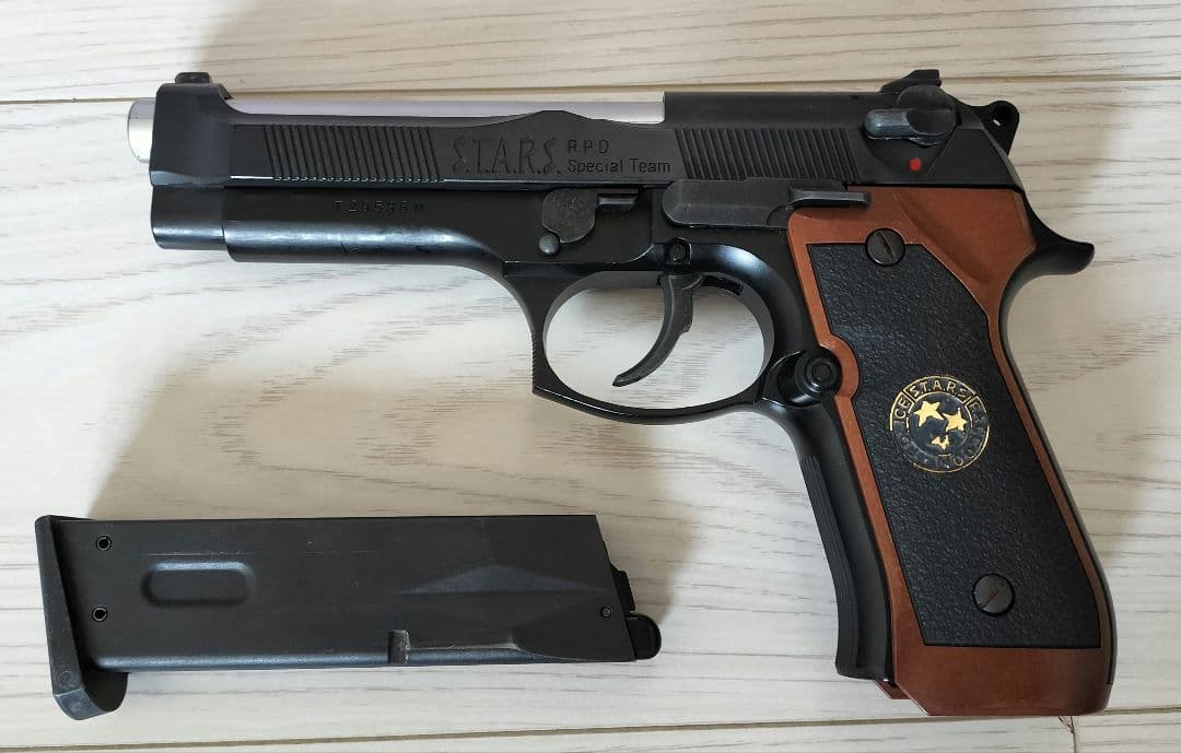 専用ページ　ガスブローバック　サムライエッジスタンダードモデル　M92Fとl96