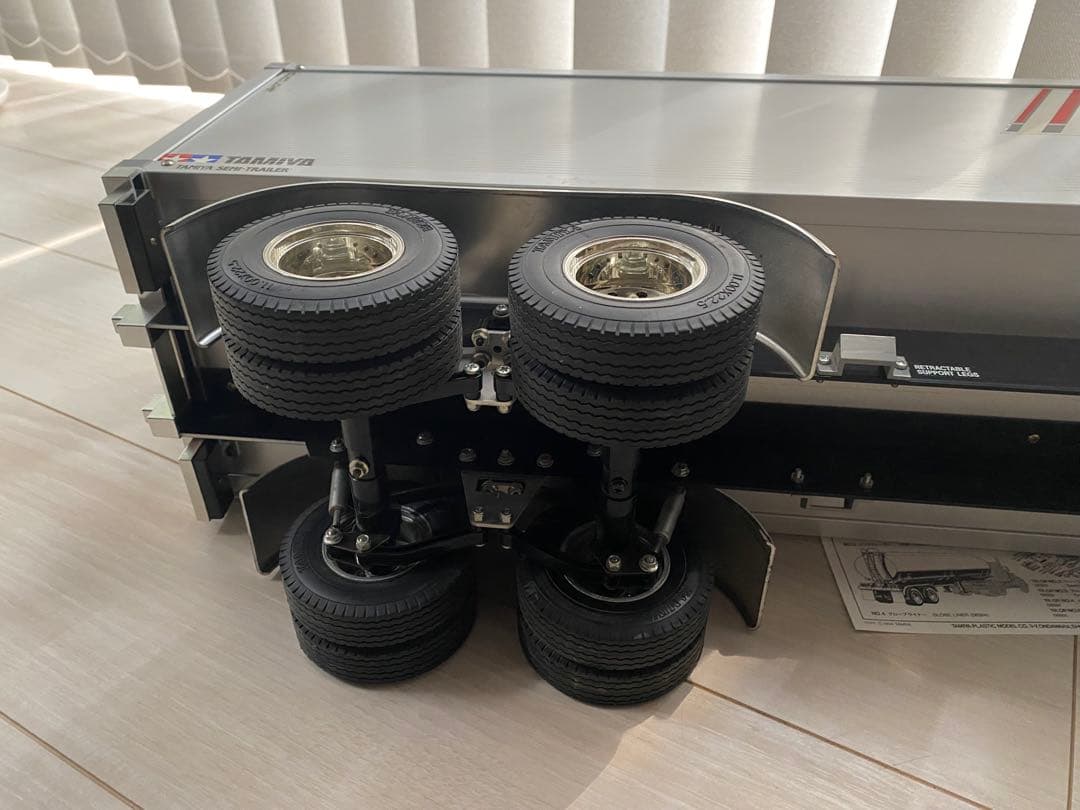 タミヤ 1/14 トラックラジコン　パネルバン セミトレーラー