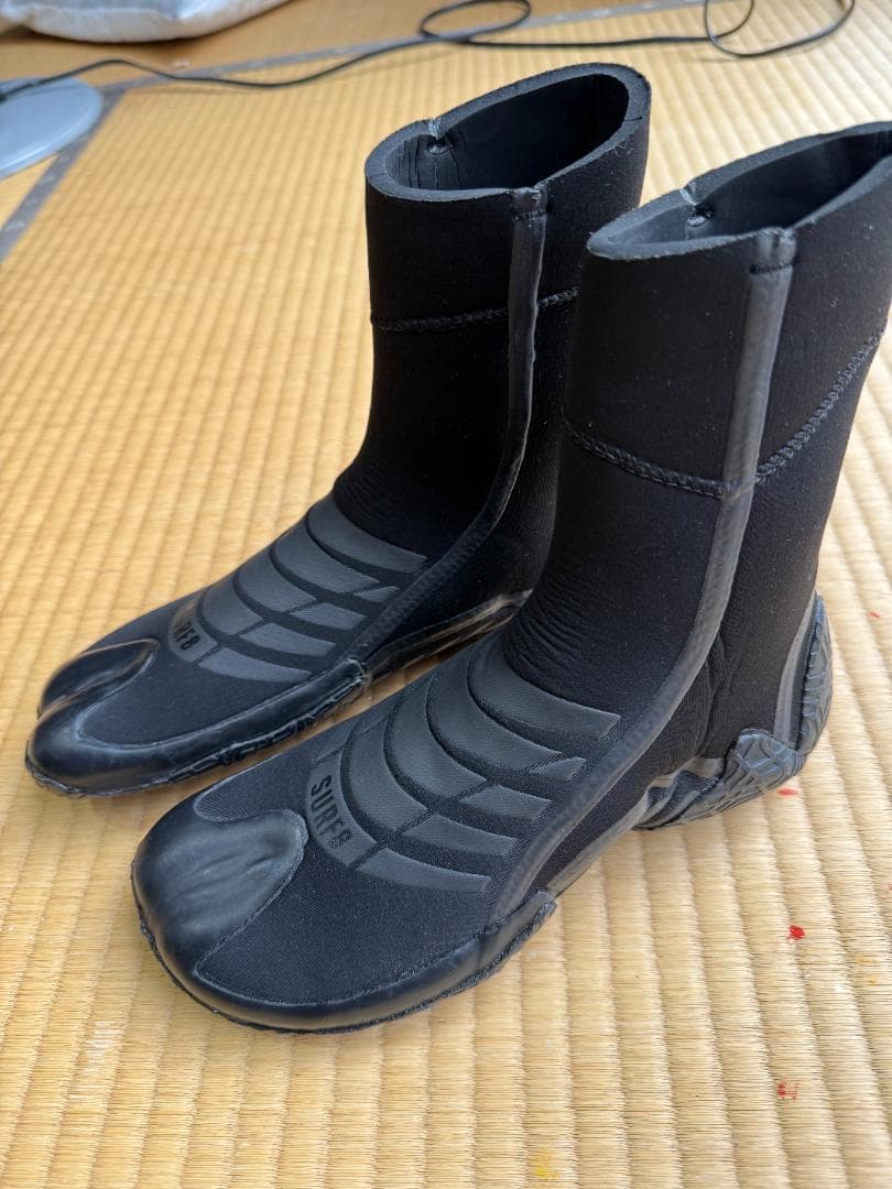 年末年始値下【未使用】SURF8 ブーツ ５mm サーフブーツ 25.5cm