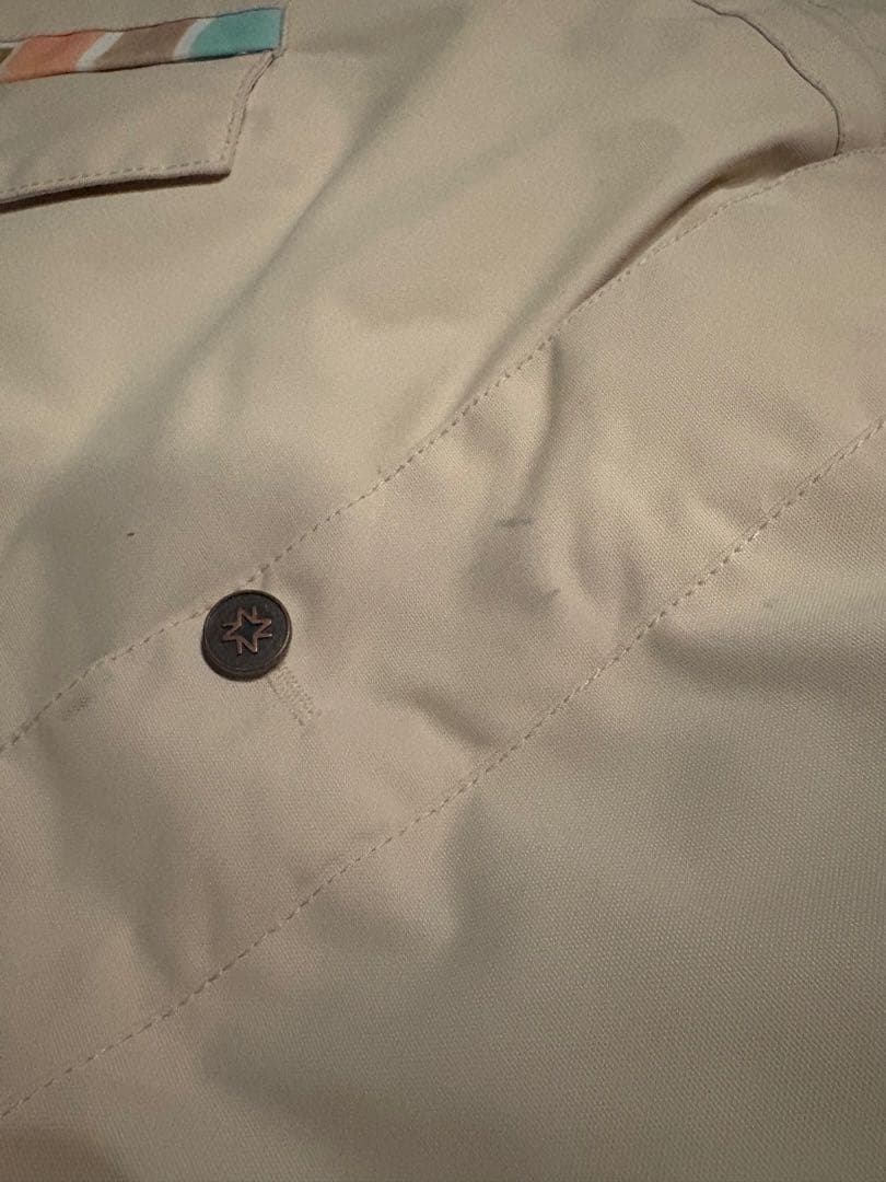 NIKITAスノボウェア