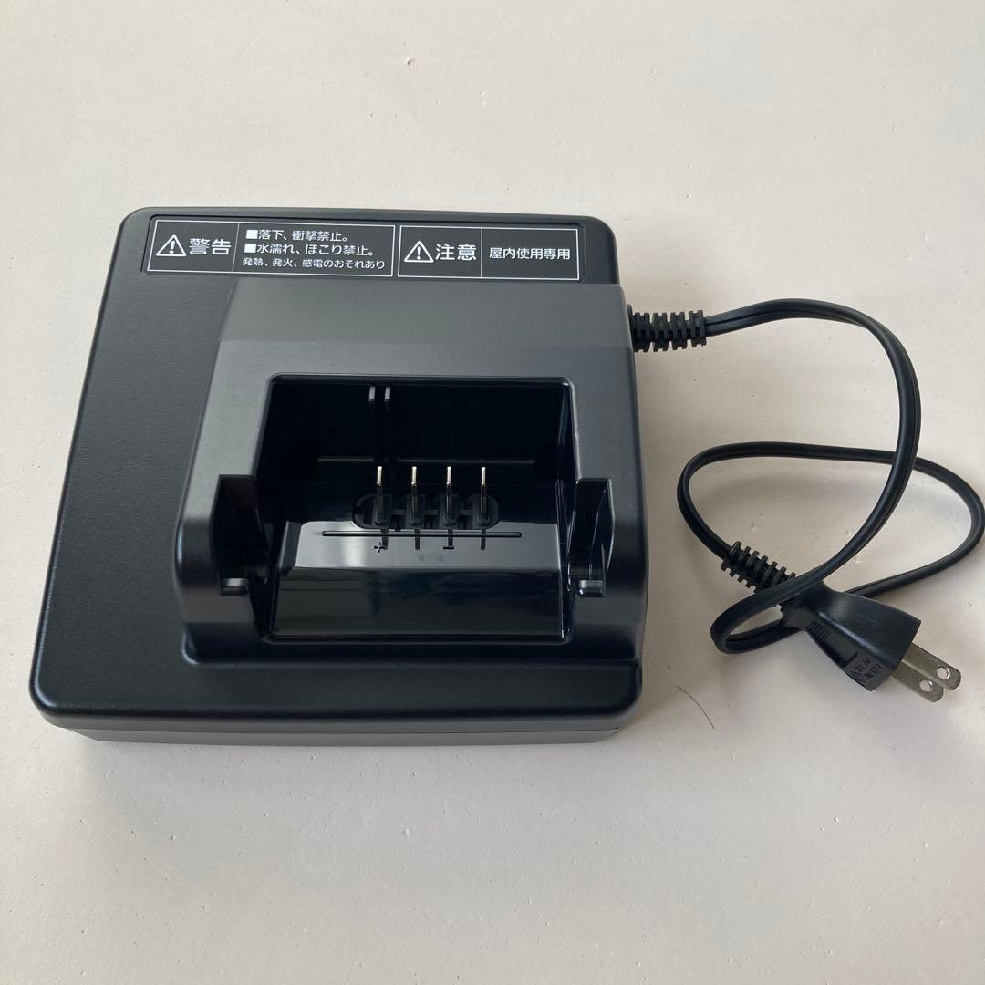 Panasonic　パナソニック　NKJ074Z2　電動自転車　バッテリー充電器