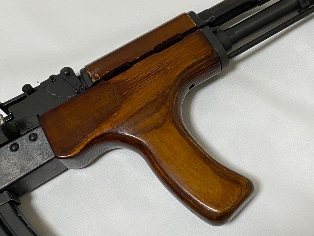 AK-47スタイル エアガン　東京マルイ　LCT