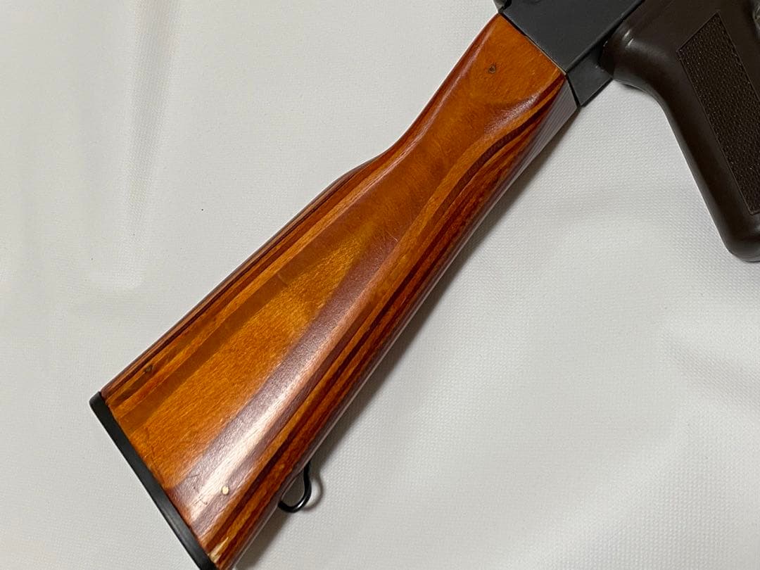 AK-47スタイル エアガン　東京マルイ　LCT