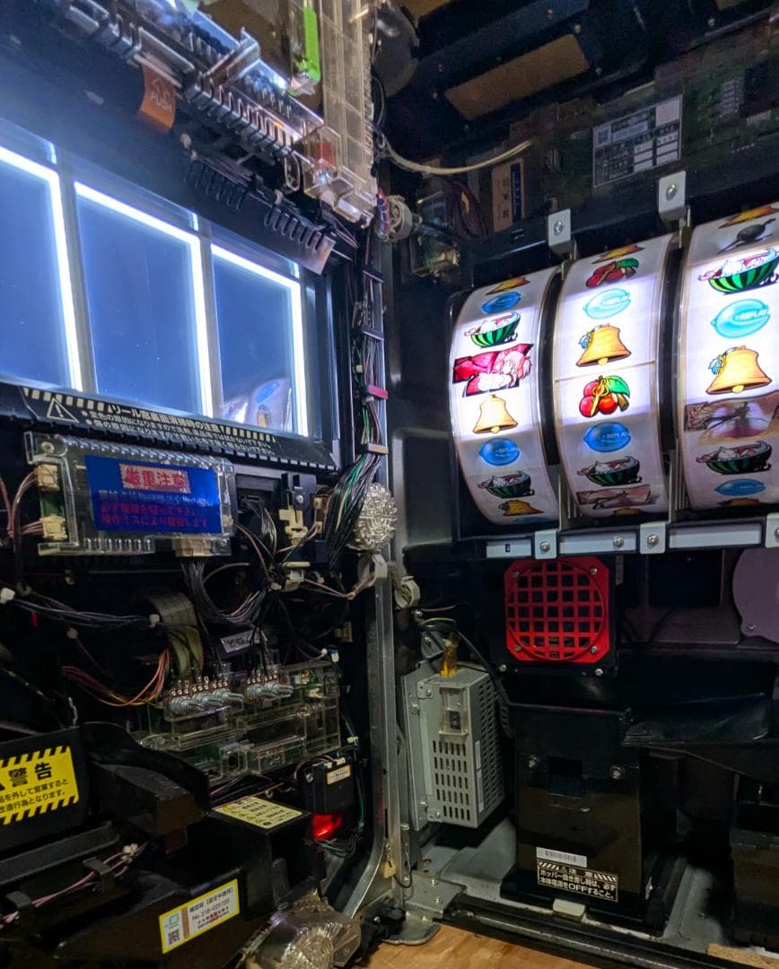 地域限定/送料無料【パチスロ実機】 魔法少女まどか☆マギカ 不要機付き