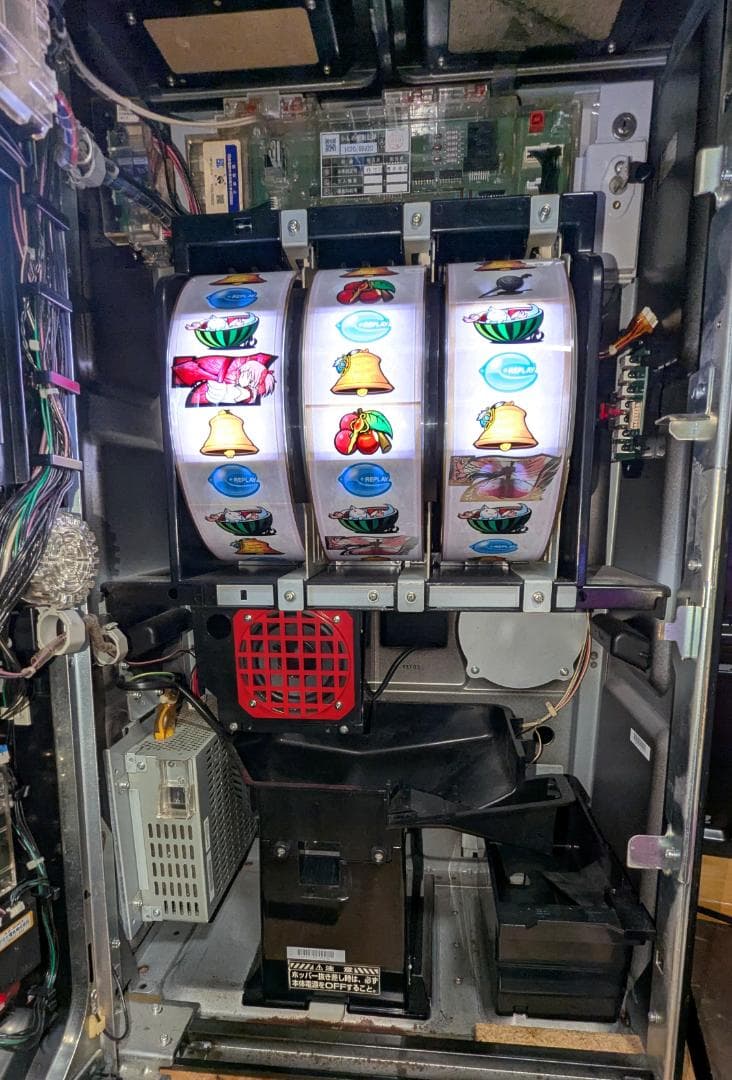 地域限定/送料無料【パチスロ実機】 魔法少女まどか☆マギカ 不要機付き