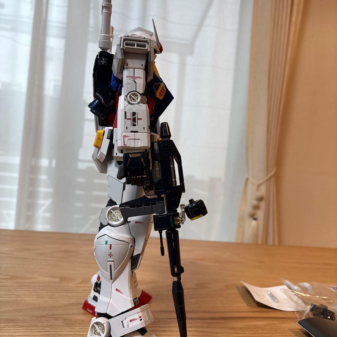 PG UNLEASHED 1/60 RX-78-2 ガンダム プラモデル　完成品