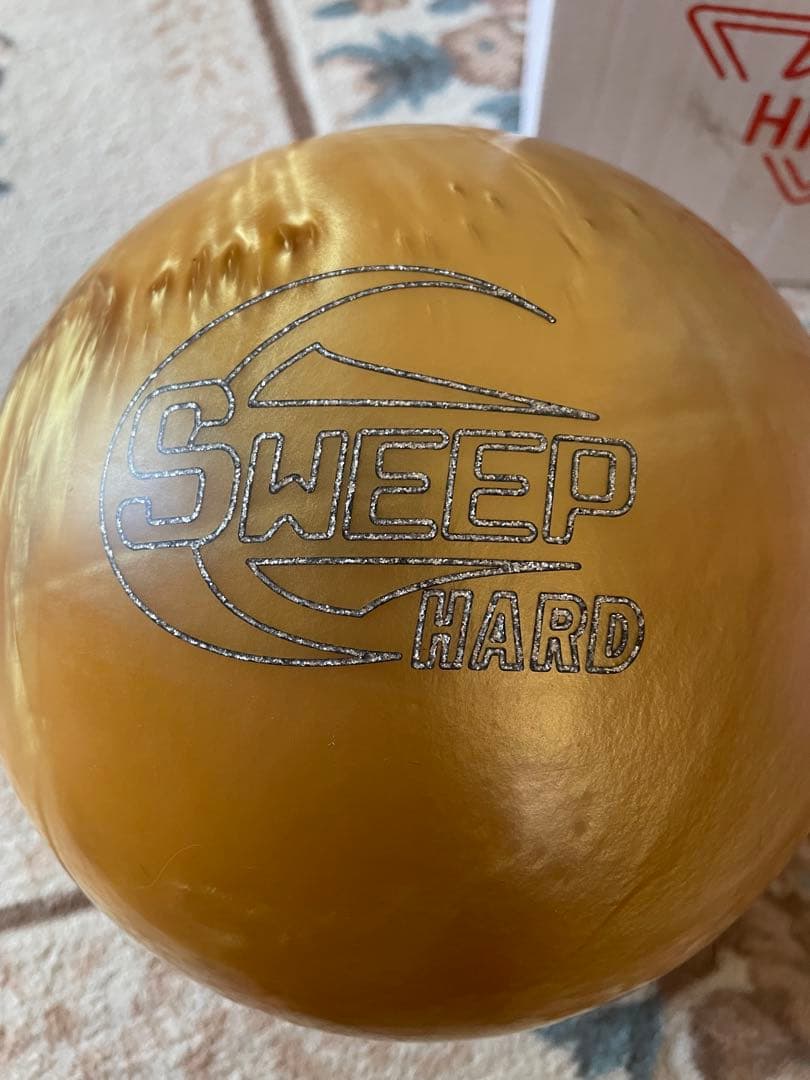 SWEEP HARD ゴールドボウリングボール