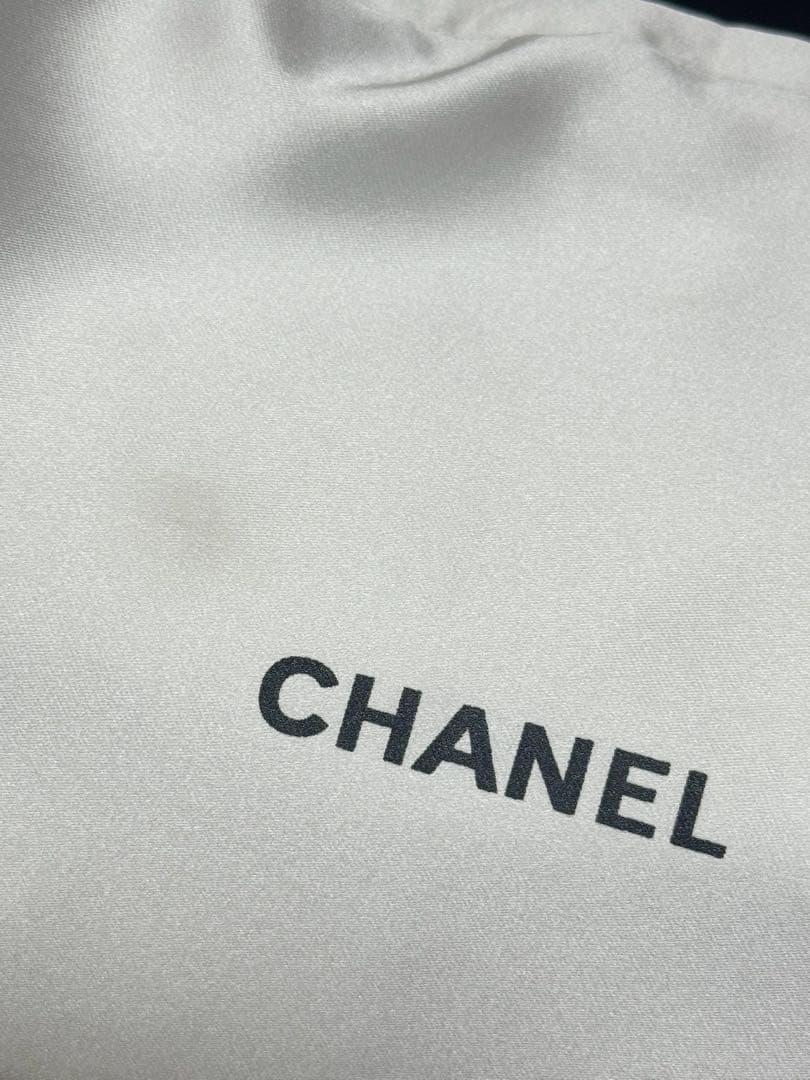 CHANEL シャネル VIP ノベルティ キルティングショルダーバッグ 白