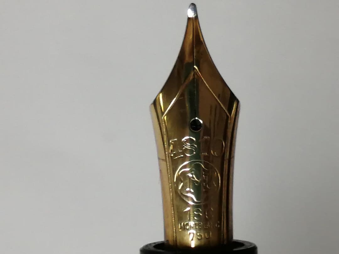 未使用MONT BLANC 万年筆 146モデル 専用ケース付き