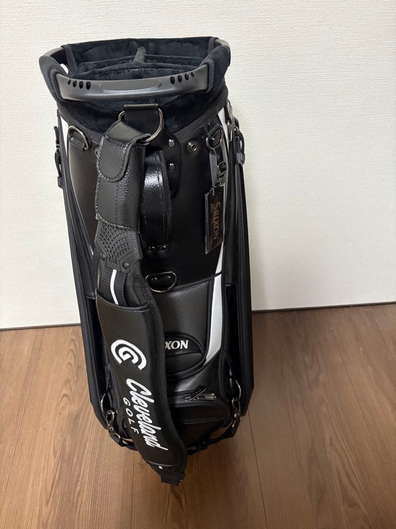 スリクソン　ツアーキャディバック