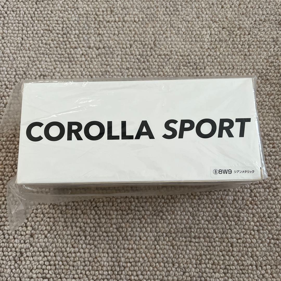 トヨタ　カローラスポーツ　シアンメタリック　1/30 ミニカー