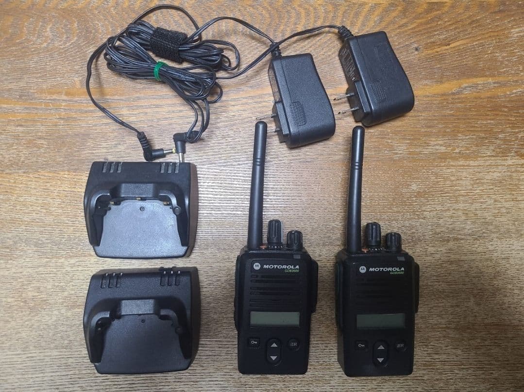 ふ*４様 MOTOROLA/GDB3500/2台セット/デジタル簡易無線機/トラ