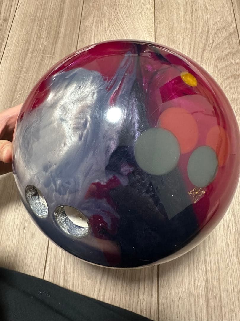 アテンションスター　15ポンド ストーム　サムレス　ボウリング　ボール