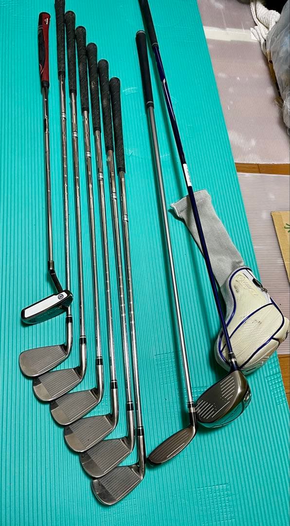 マンシングウェアゴルフバッグ　ゴルフクラブ