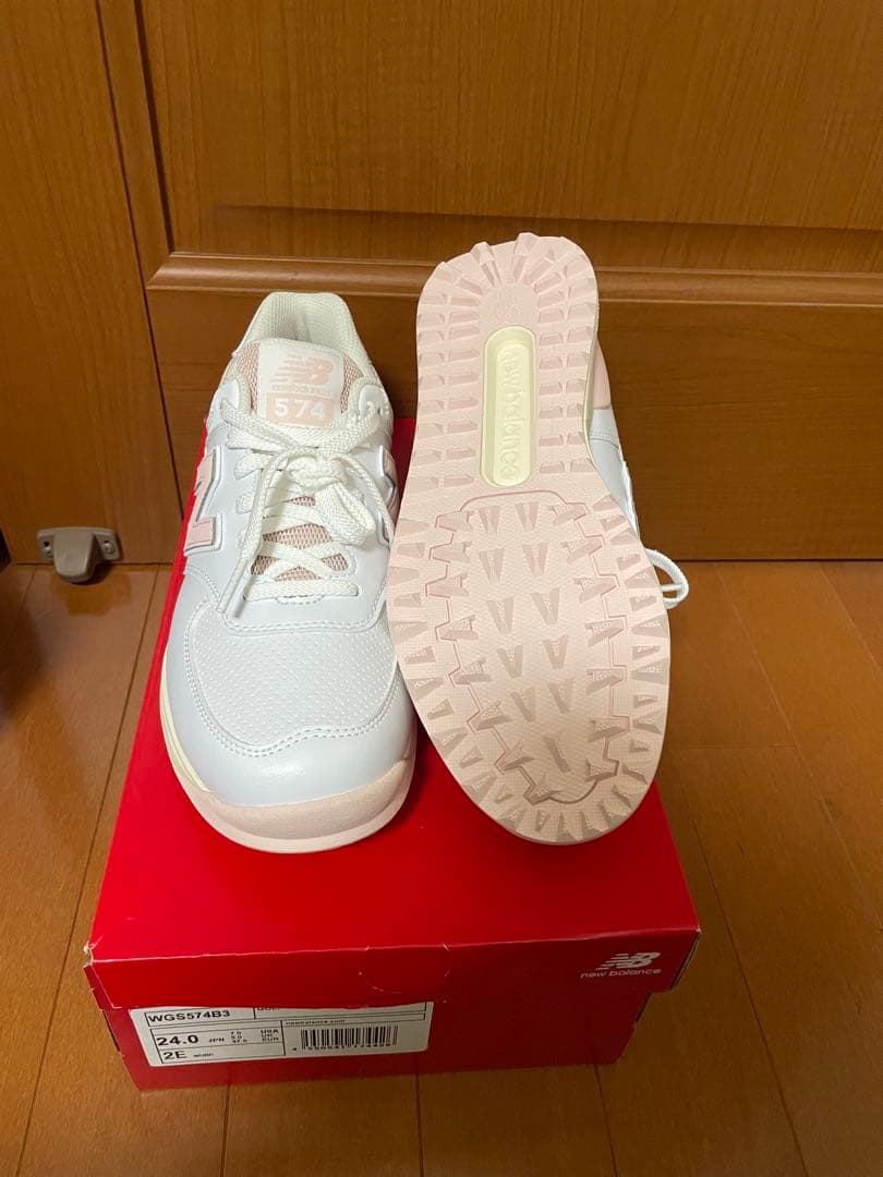 新品　New Balance ゴルフシューズ スパイクレスWGS574B3