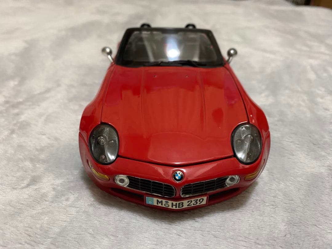 ミニカー Maisto  Z8 1/18