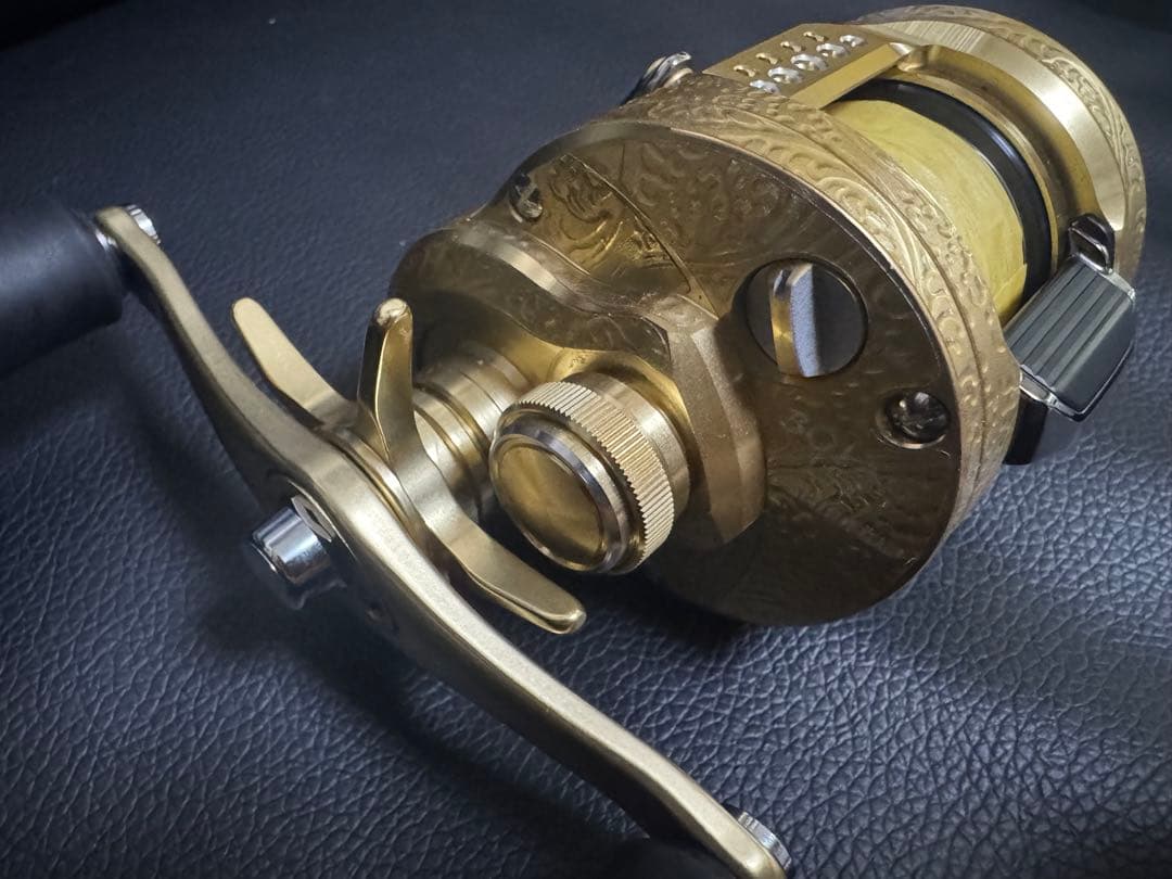 SHIMANO カルカッタコンクエストMD301XGLH