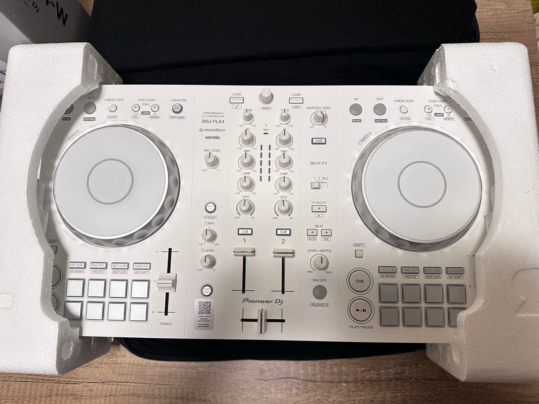 【超美品】Pioneer DJ DDJ-FLX4 ホワイト DJコントローラー