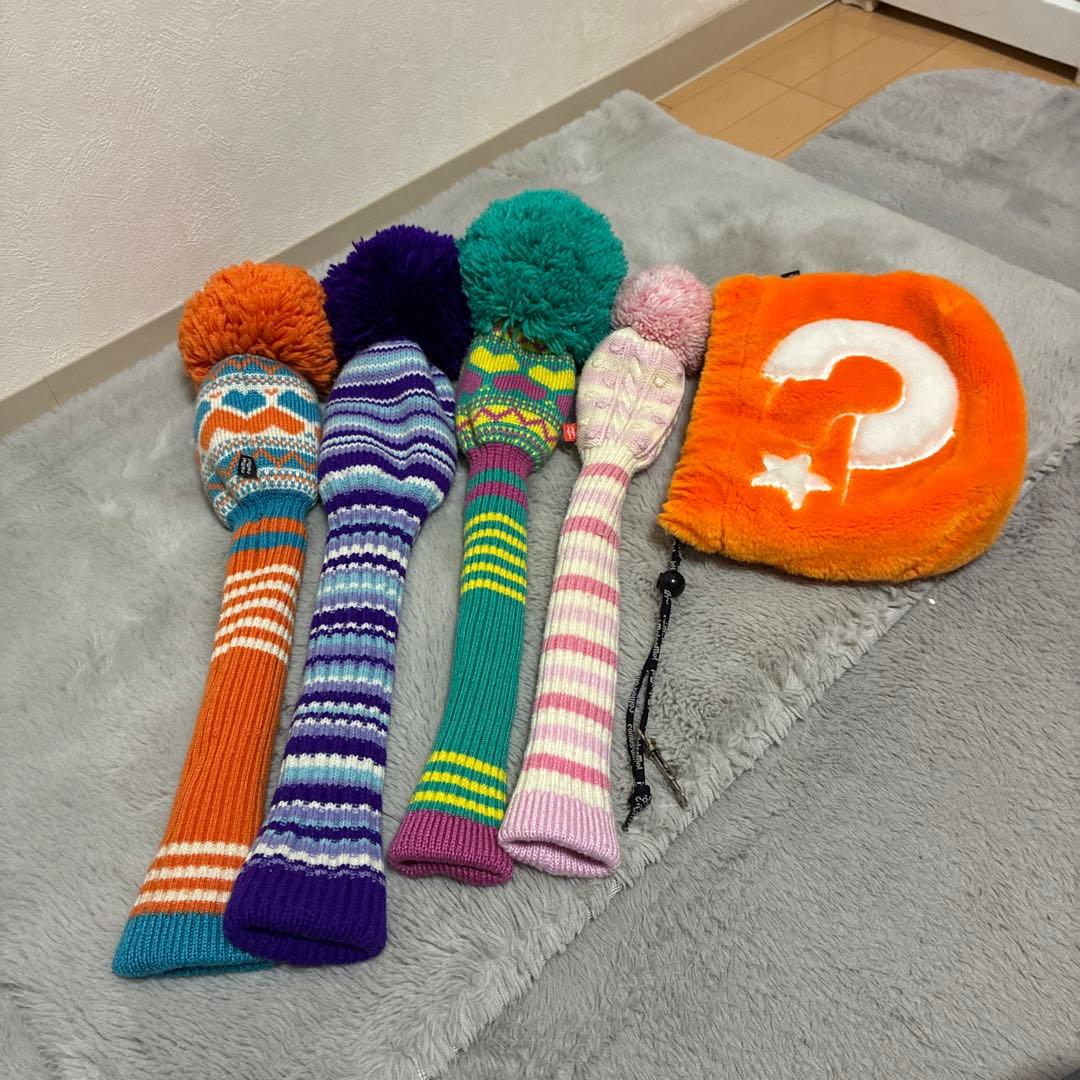 スタンド式キャディバッグ、ヘッドカバー、アイアンカバーセット　コモコーメ