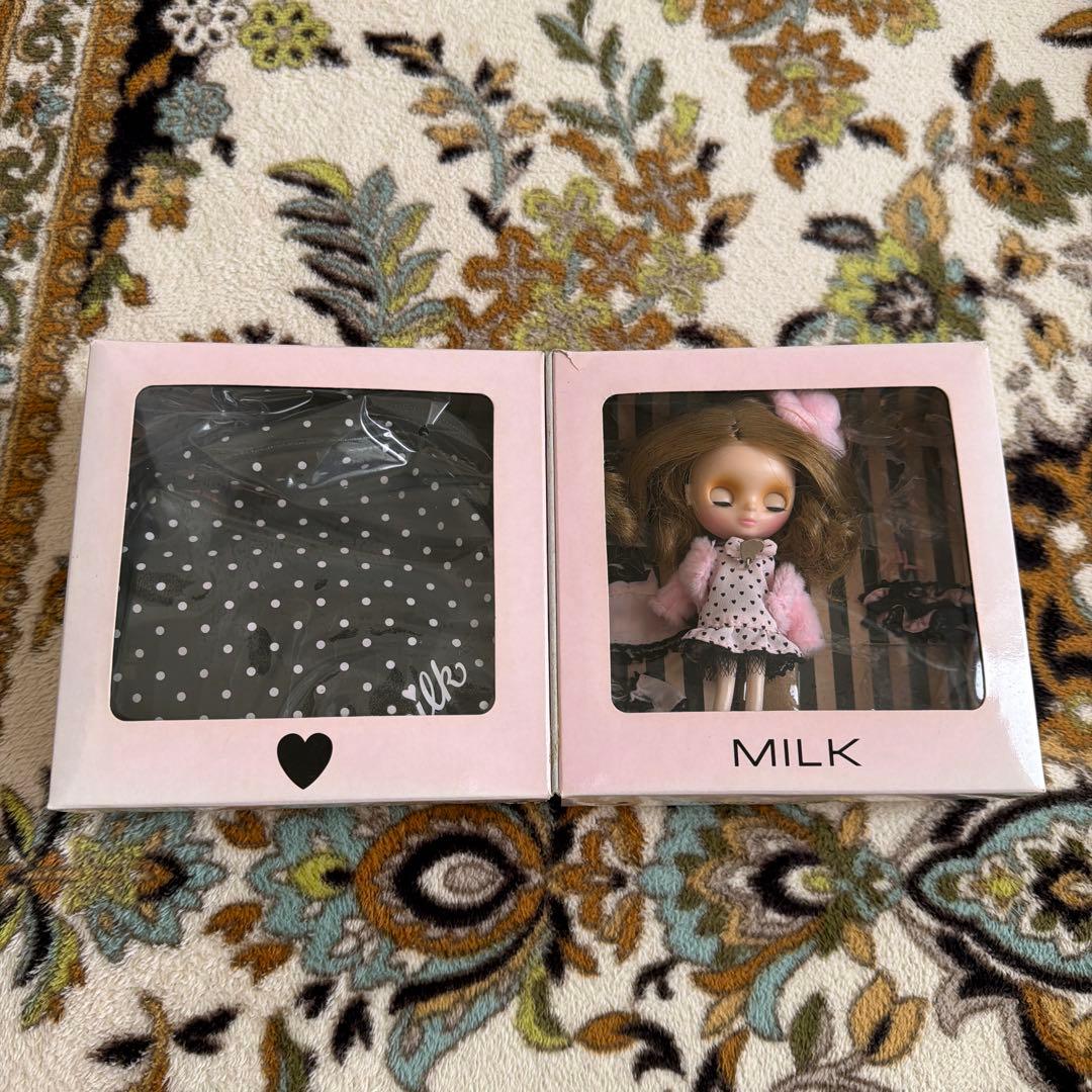 【超レア！ほぼ未使用新品】Blythe Milk Presents ドールセット