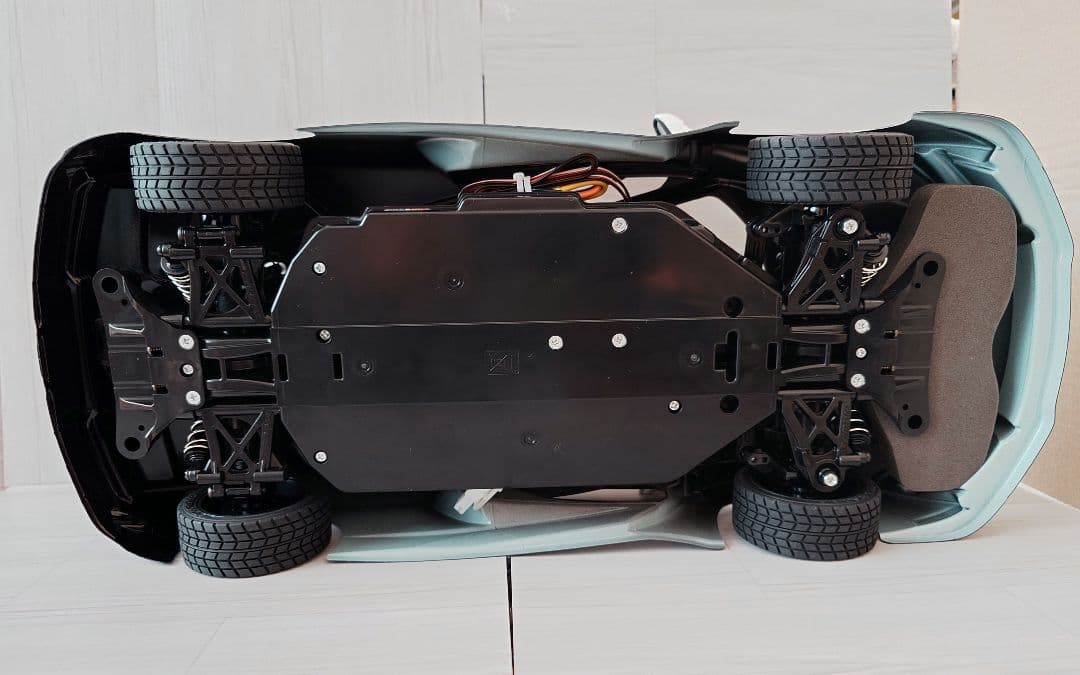 タミヤ.XB マクラーレン セナ (TT-02シャーシ)新品未使用、(送料込み)