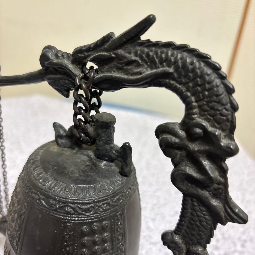 ドラゴン装飾の金属製鐘 約22cm