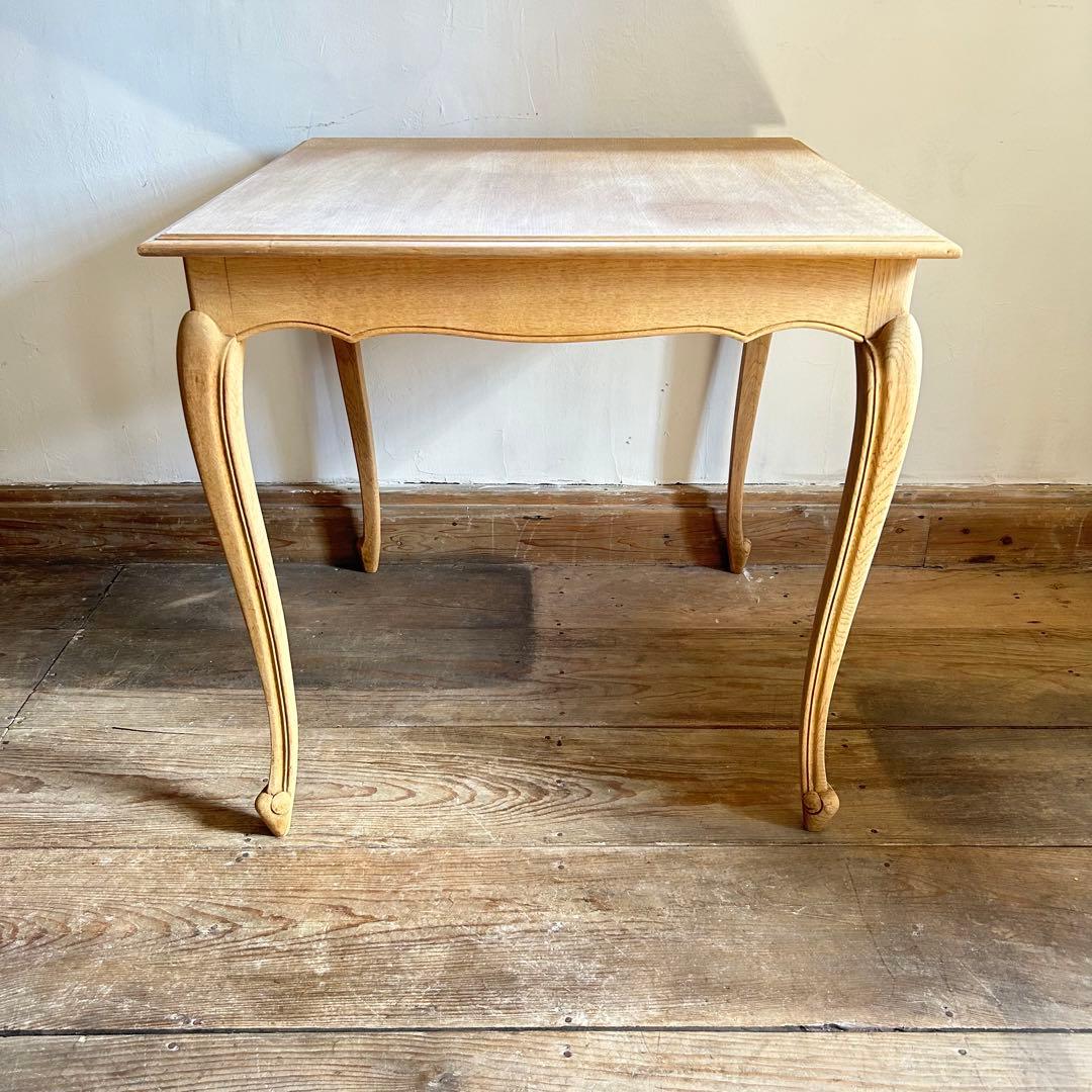 フランスアンティーク　ダイニングテーブル　スクエアテーブル　猫脚　剥離　正方形