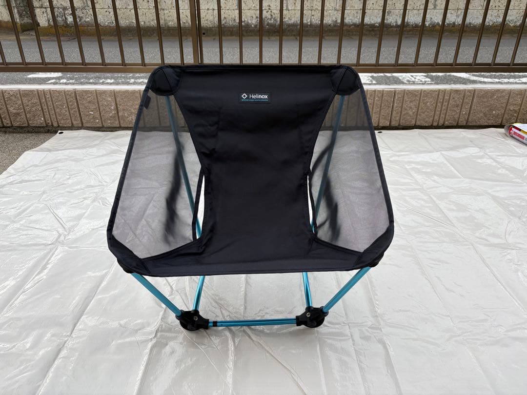 【中古・美品】Helinox グラウンドチェア　ブラック／ブルーポール　収納袋付
