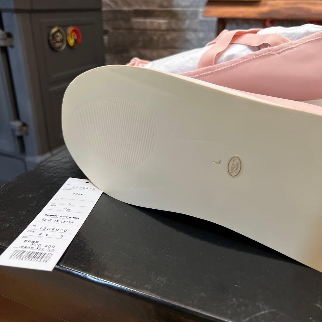 キャンディストリッパーズ、ピンク プラットフォームシューズ